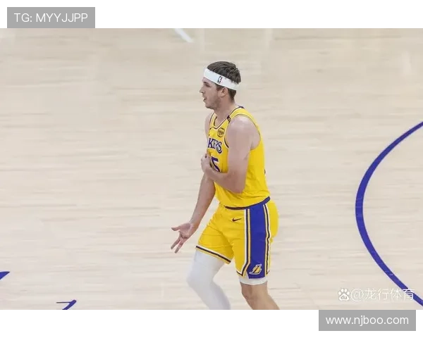 里夫斯创历史背靠背两日狂砍92分成非选秀球员最高得分者